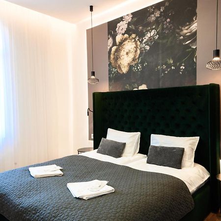 Luxury Apartments Laborca Ужгород Екстериор снимка