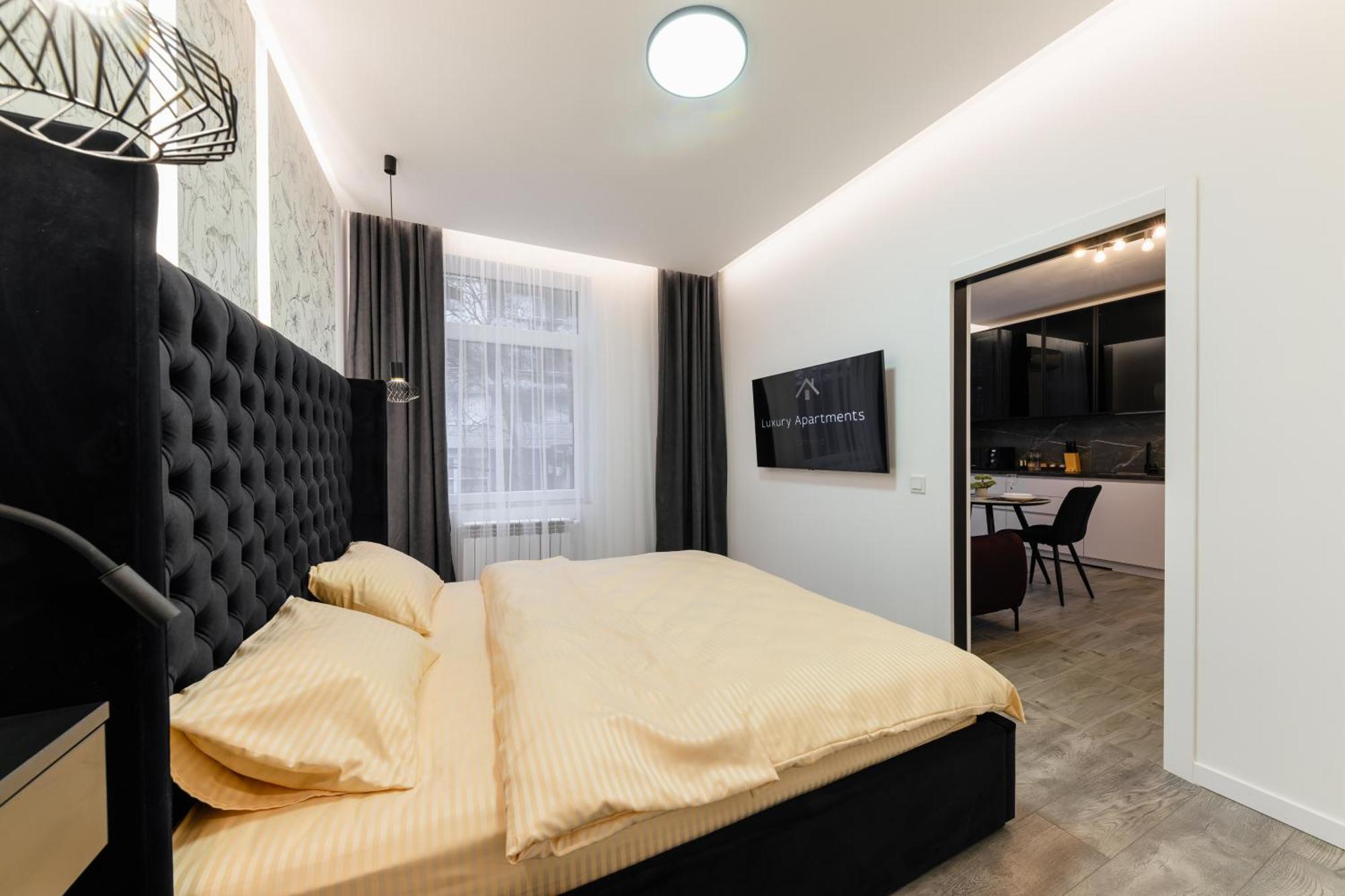 Luxury Apartments Laborca Ужгород Екстериор снимка
